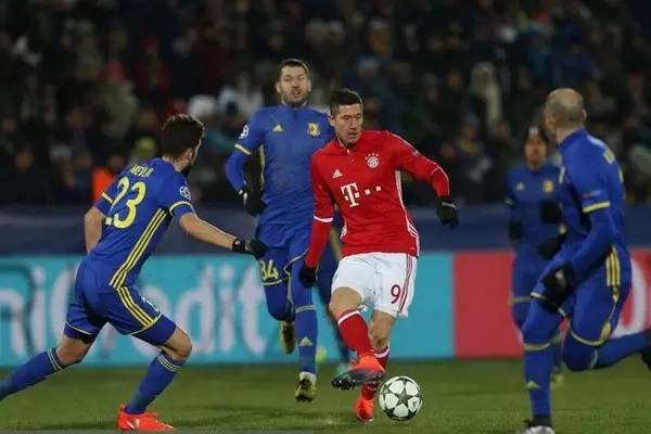 的防守反击 的防守反击