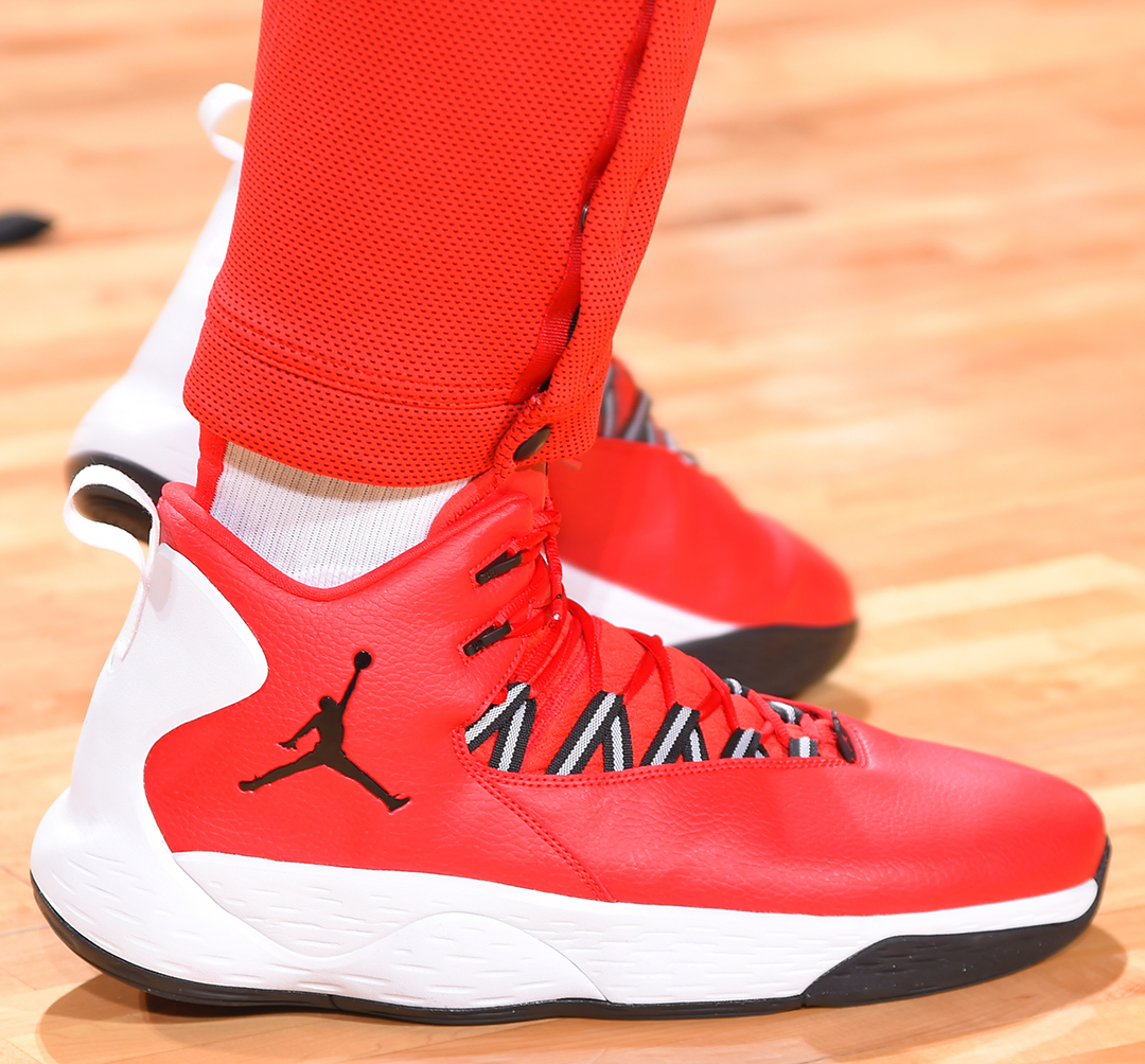 迫使球队承 迫使球队承