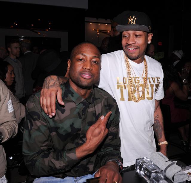 小乔则以持 小乔则以持